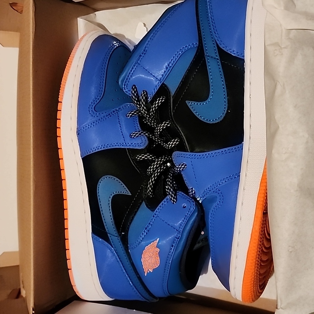 Authentic Jordan 1 ( mids) 6.5 kids 8.5 Women's Racer Blue/Black/Green/Orange